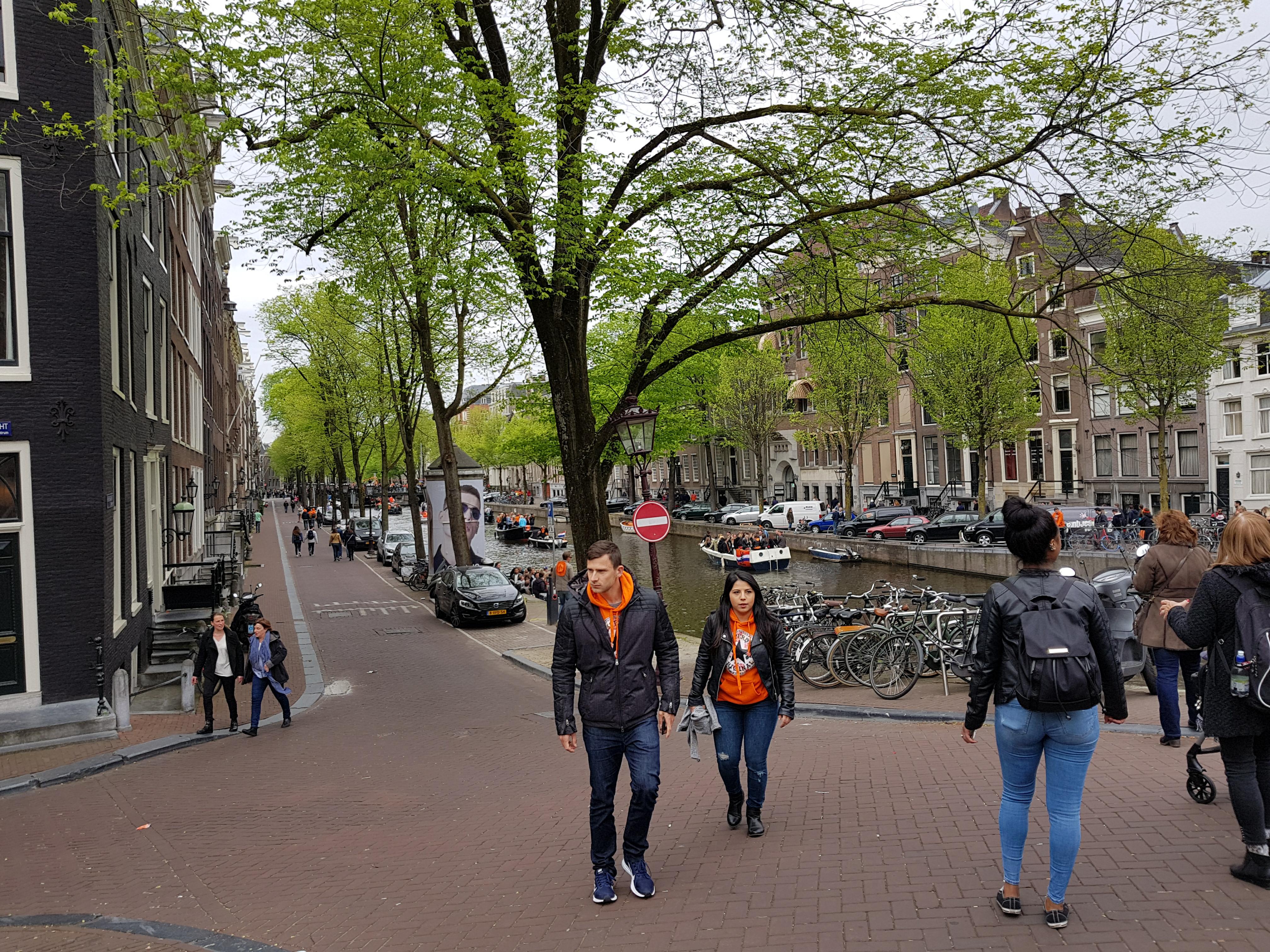 31531252_1718227638223291_1925104058322911232_n