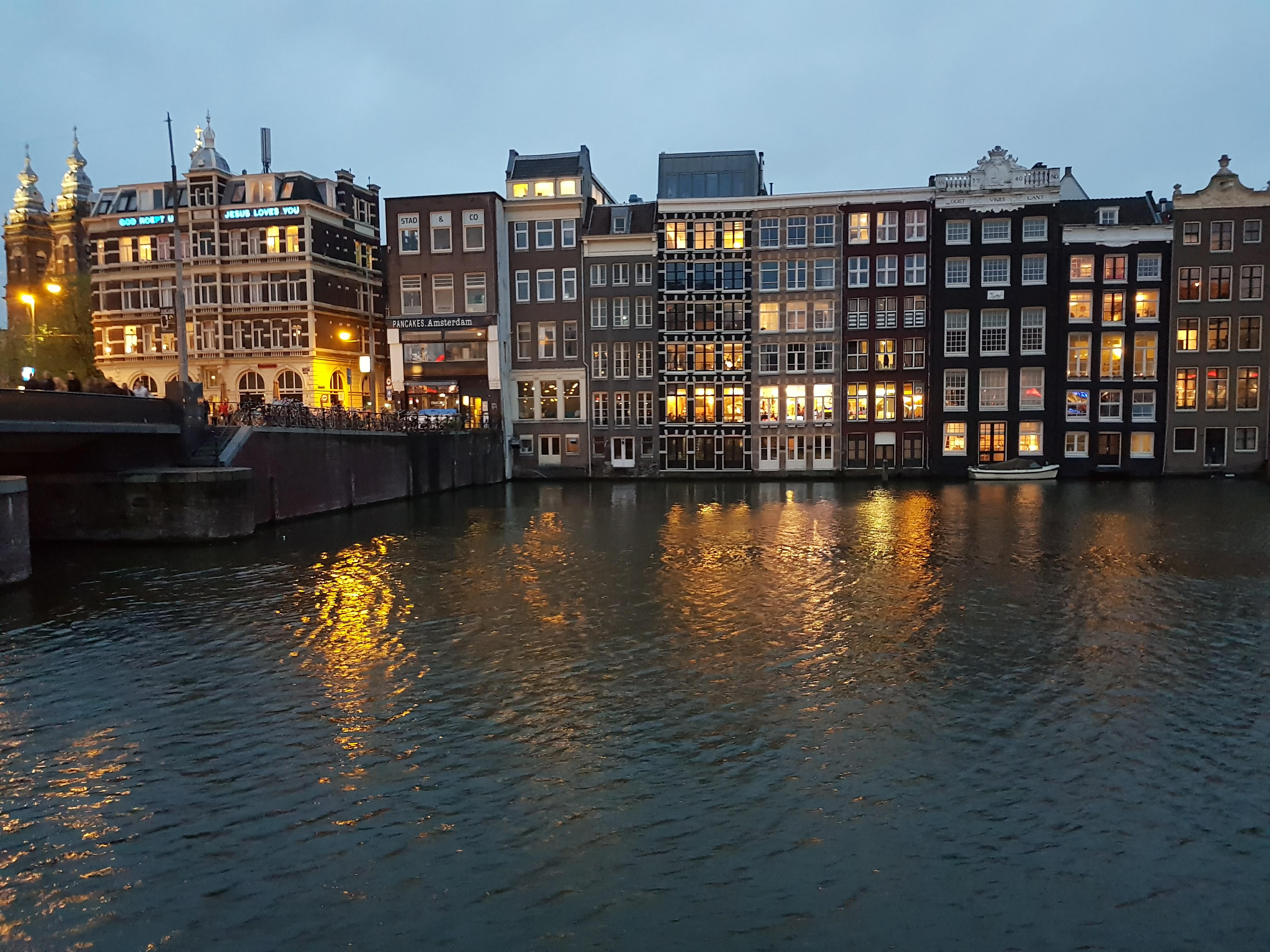 31676540_1718218048224250_8040431085965803520_n