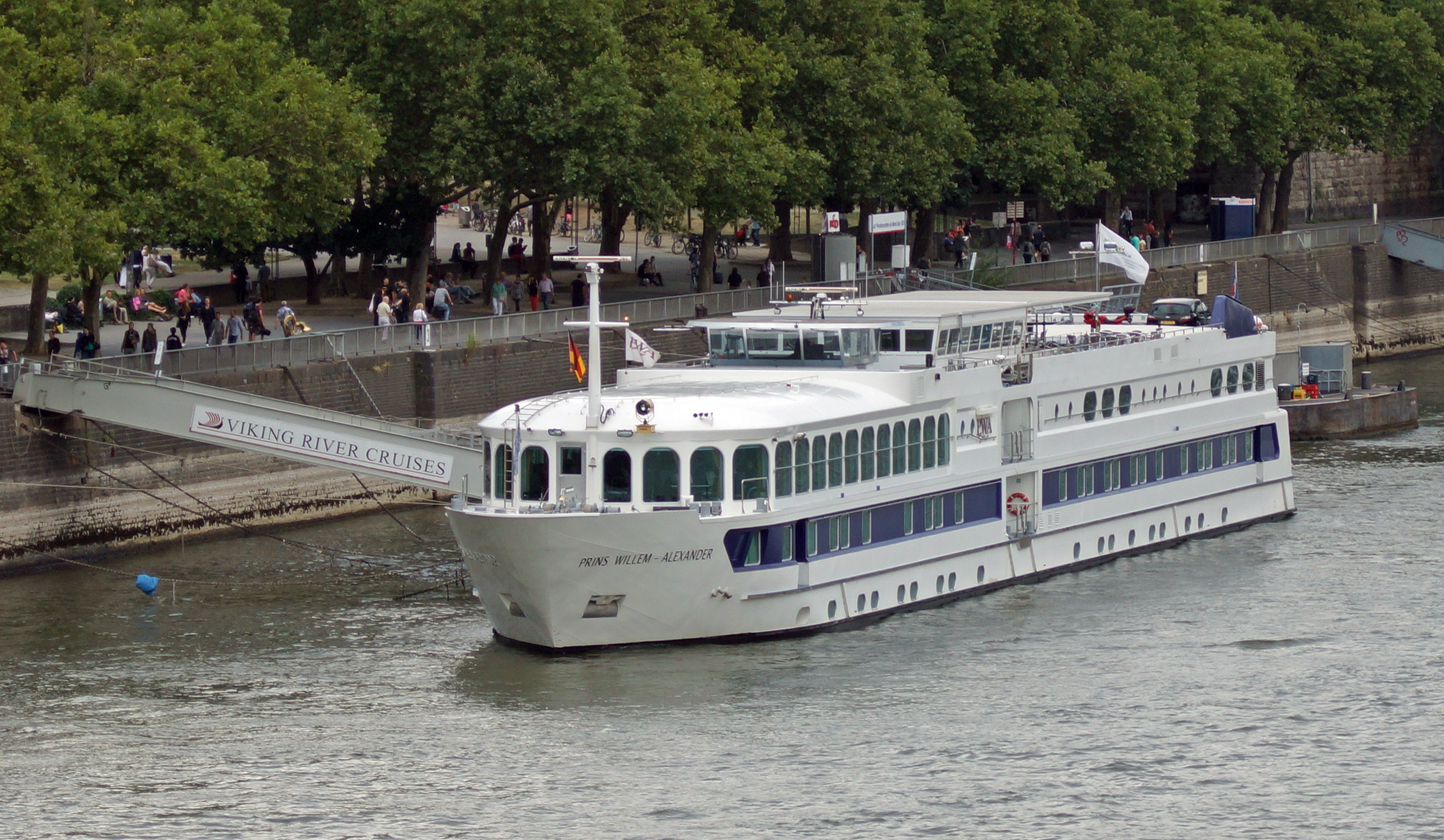 Accessible Netherlands Canal Cruise - The Life Quadriplegic